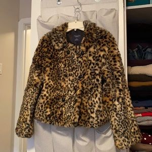 AEO LEOPARD PRINT FAUX FUR BOMBER JACKET